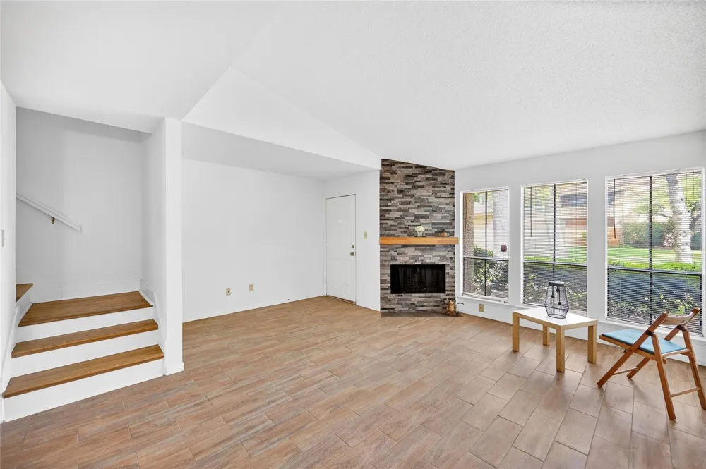 5000 Milwee Street #61 Houston, TX 77092