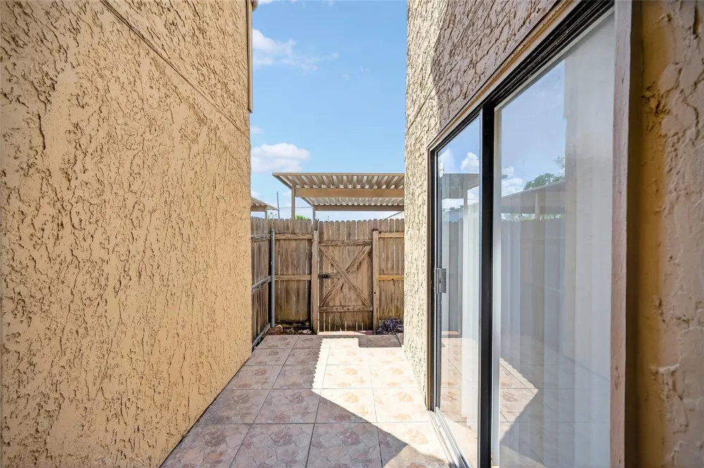 5000 Milwee Street #61 Houston, TX 77092