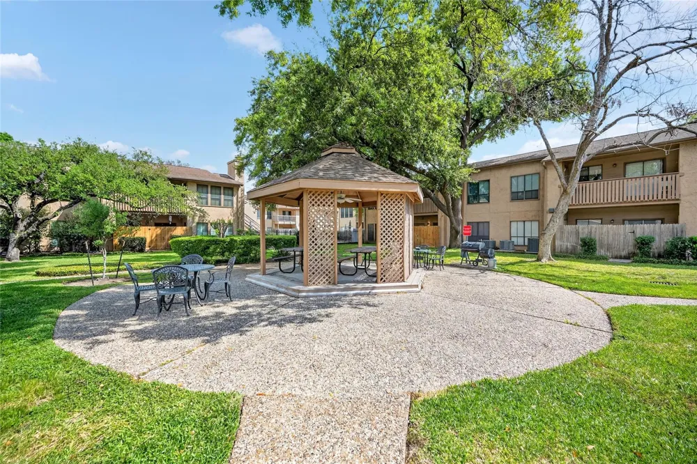 5000 Milwee Street #61 Houston, TX 77092