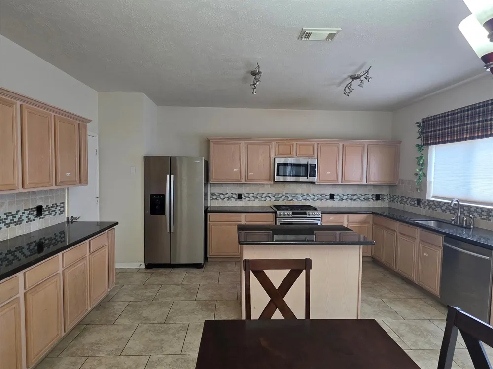 2715 Riverhollow Lane Sugar Land, TX 77479