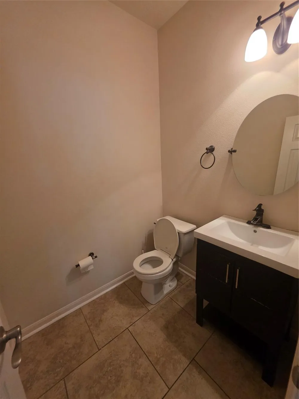 2715 Riverhollow Lane Sugar Land, TX 77479