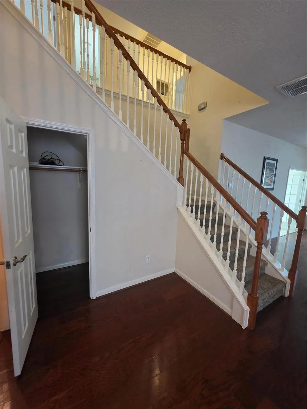 2715 Riverhollow Lane Sugar Land, TX 77479