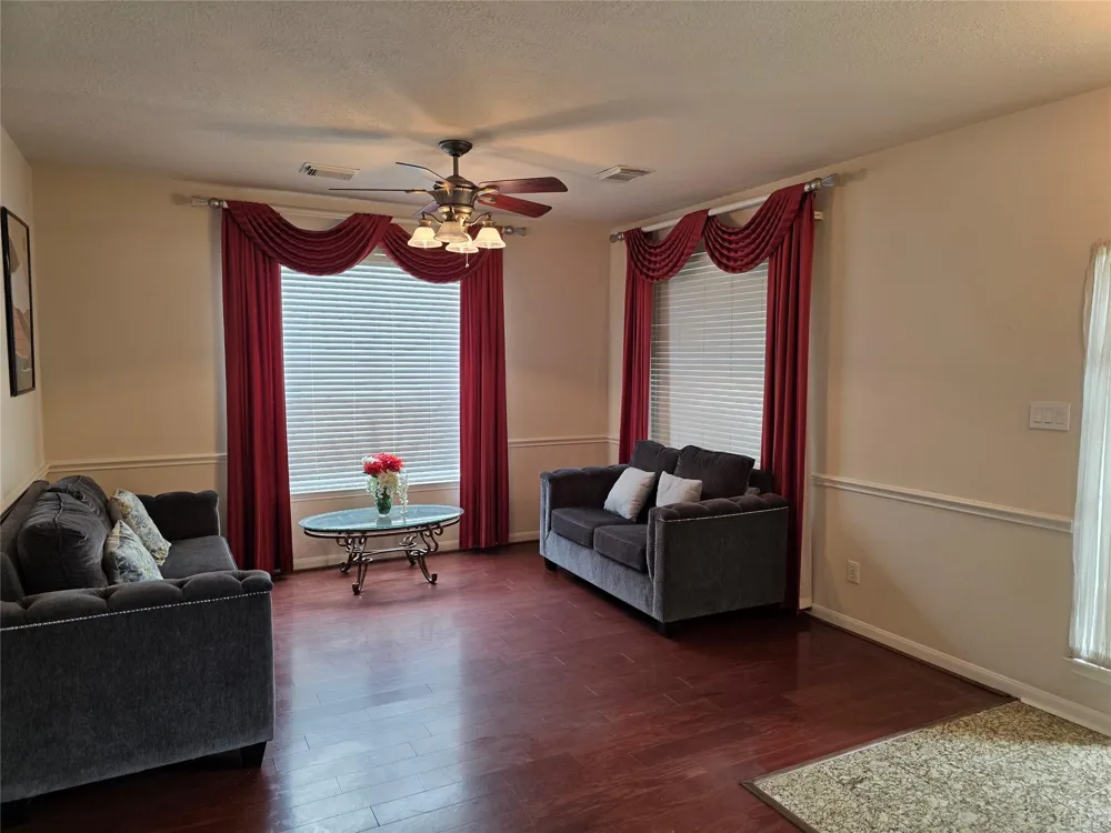 2715 Riverhollow Lane Sugar Land, TX 77479