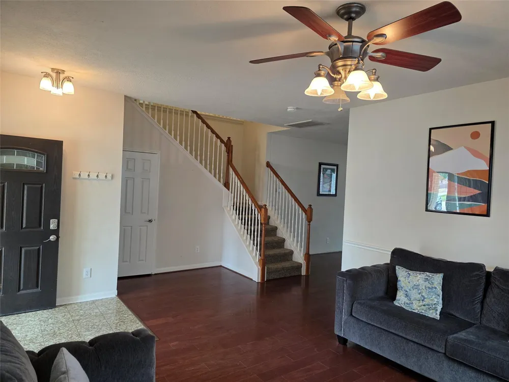 2715 Riverhollow Lane Sugar Land, TX 77479