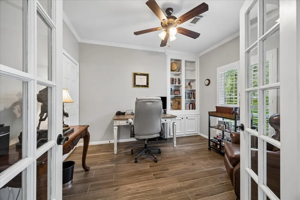 2411 Kings Lodge Drive Kingwood, TX 77345