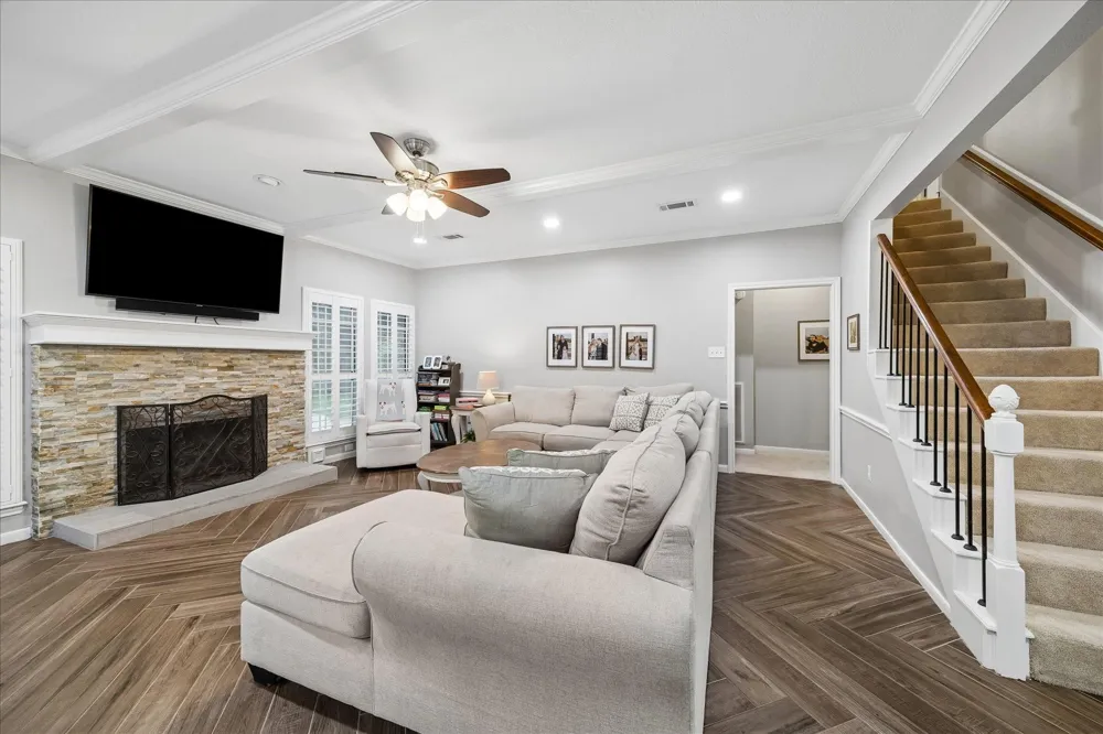2411 Kings Lodge Drive Kingwood, TX 77345