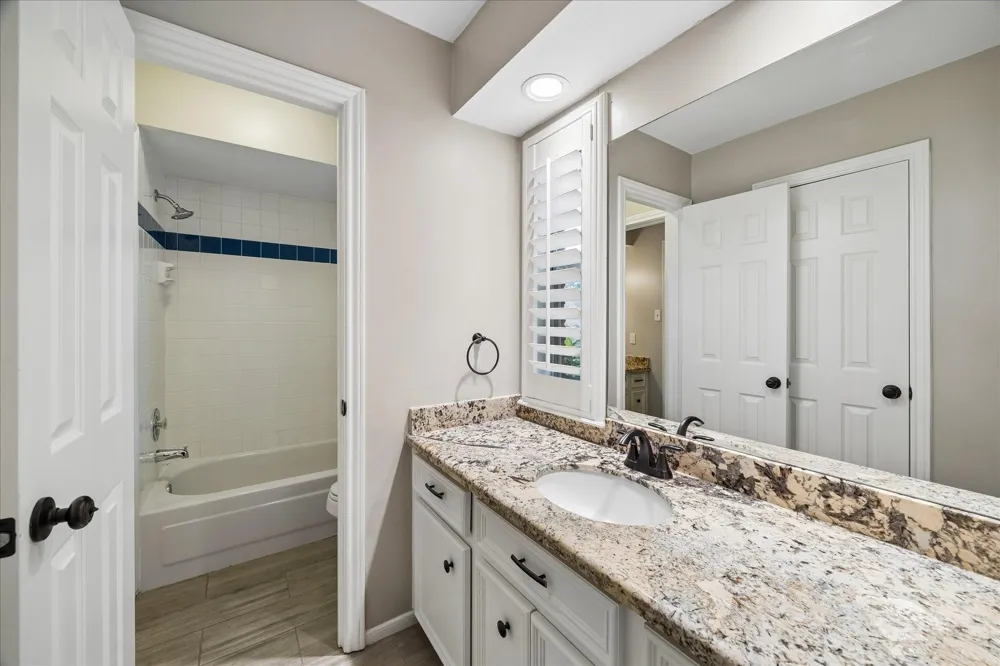 2411 Kings Lodge Drive Kingwood, TX 77345