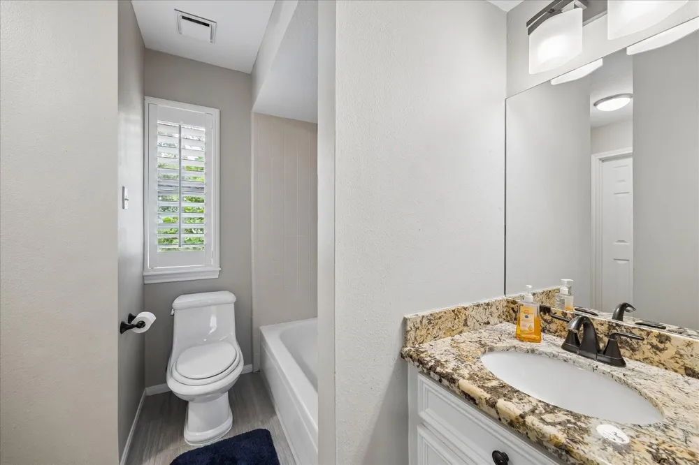 2411 Kings Lodge Drive Kingwood, TX 77345