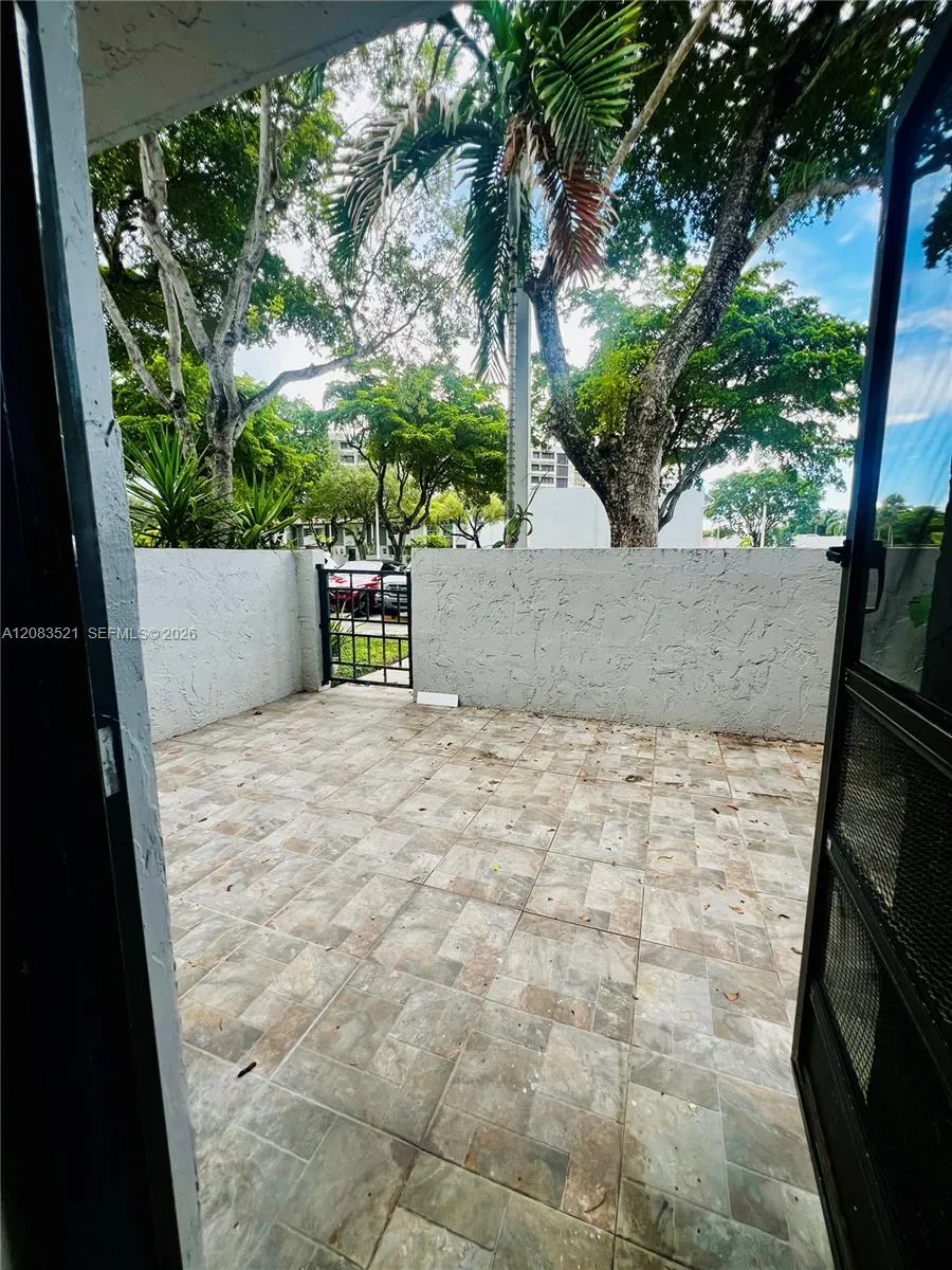 14115 SW 66th St #I3 Miami, FL 33183