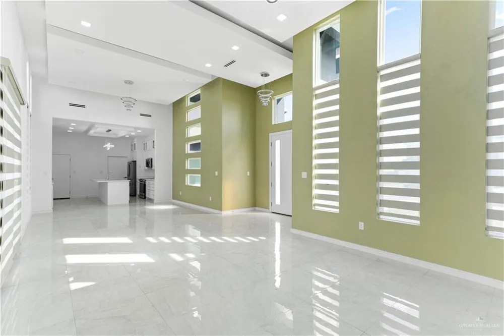 6832 Villa De Jardin Brownsville, TX 78521