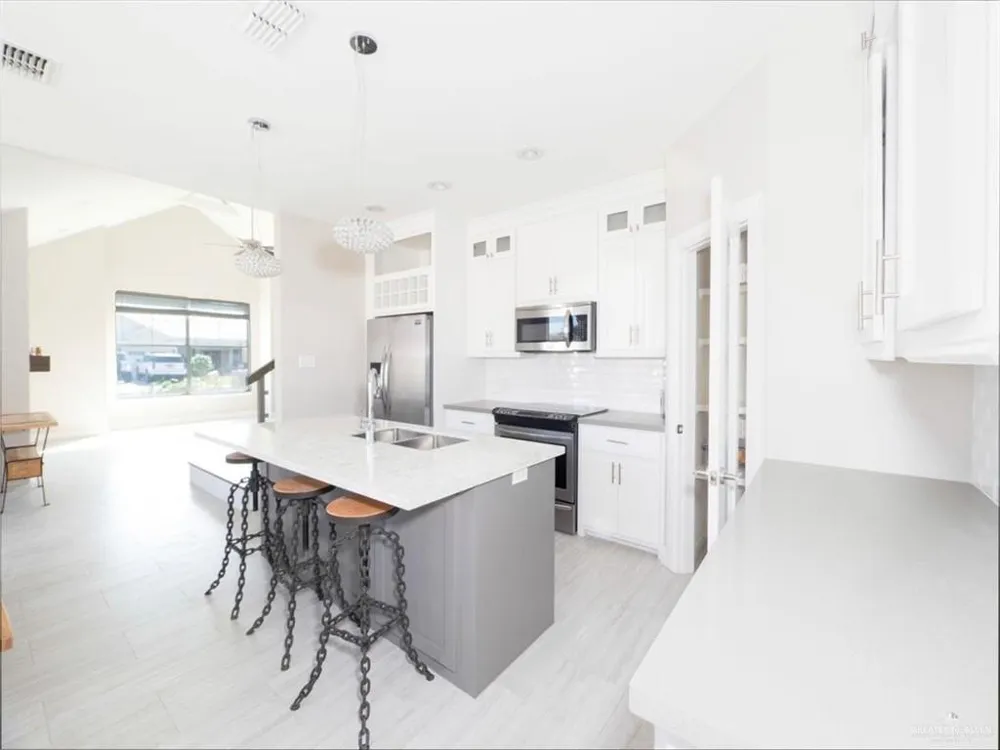 113 Stone Ridge Drive Weslaco, TX 78596