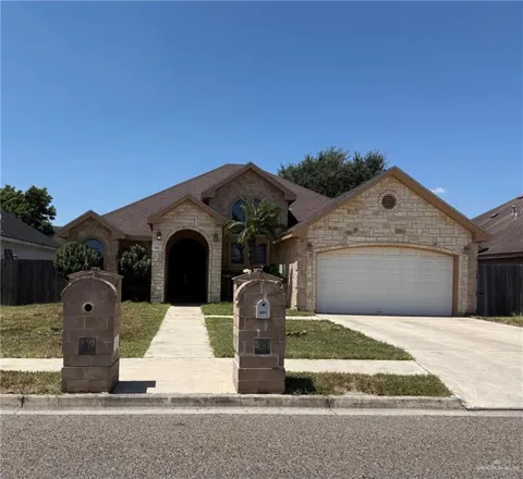 911 Loyola Drive