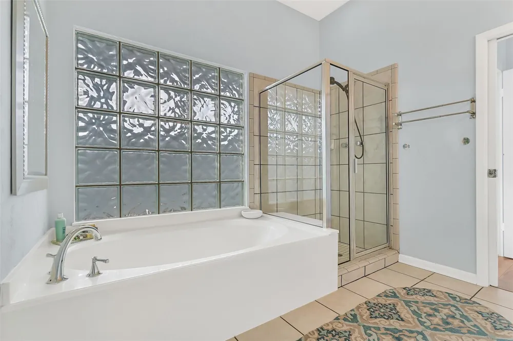 13339 Binnacle Way Galveston, TX 77554