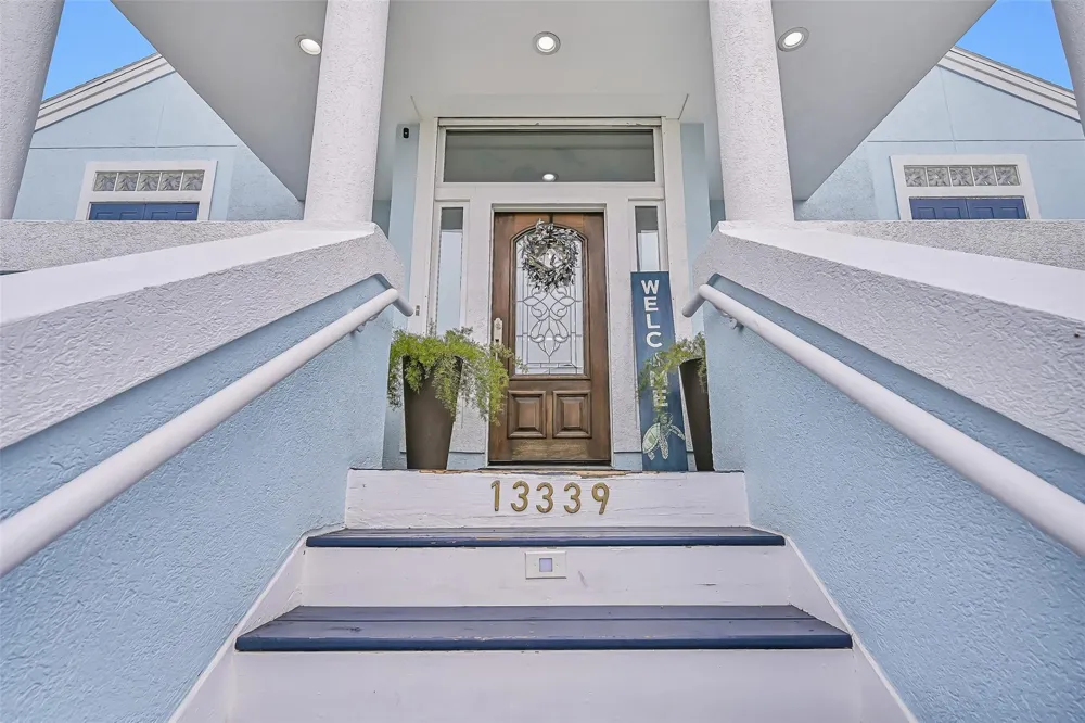 13339 Binnacle Way Galveston, TX 77554