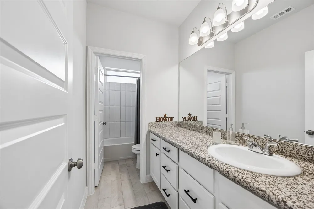 6022 Churchill Springs Lane Fulshear, TX 77441