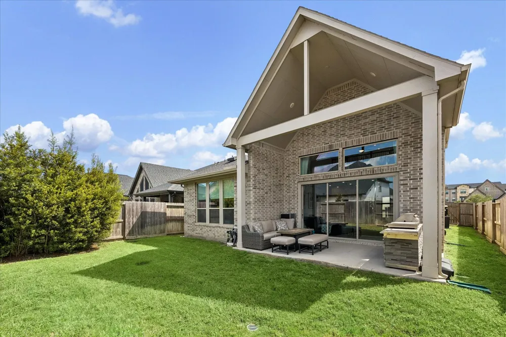 6022 Churchill Springs Lane Fulshear, TX 77441