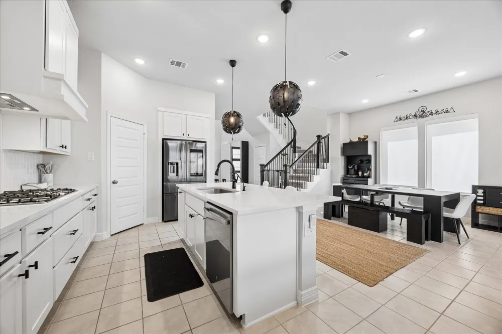 6022 Churchill Springs Lane Fulshear, TX 77441