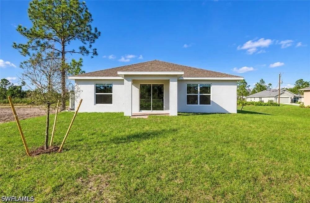 Pecan Circle Labelle, FL 33935