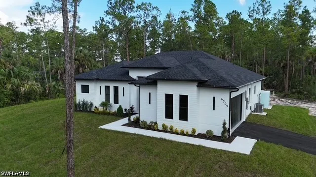 8th ave ne Naples, FL 34120