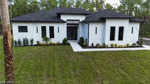 8th ave ne Naples, FL 34120