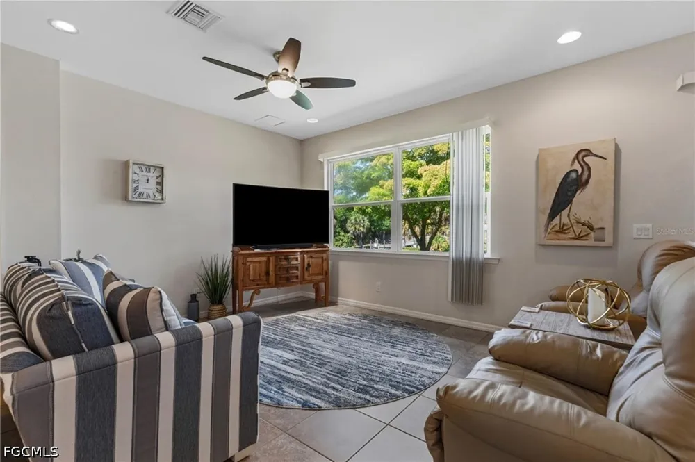 Seaside Key Court North Fort Myers, FL 33903