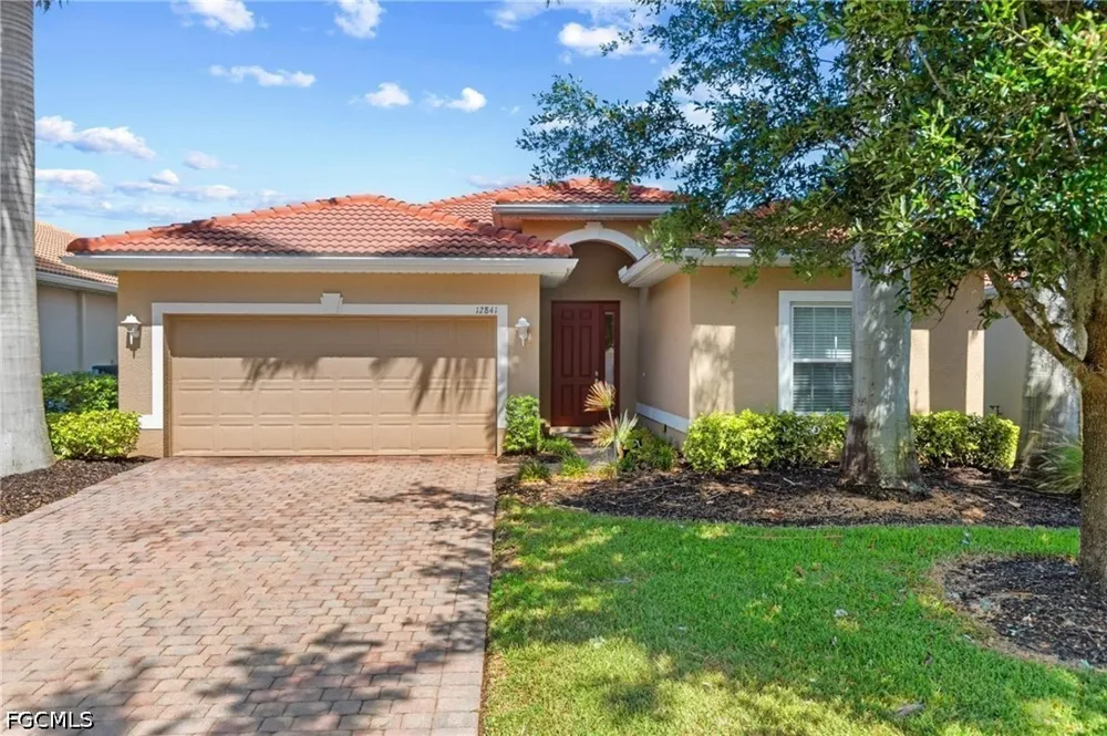 Seaside Key Court North Fort Myers, FL 33903