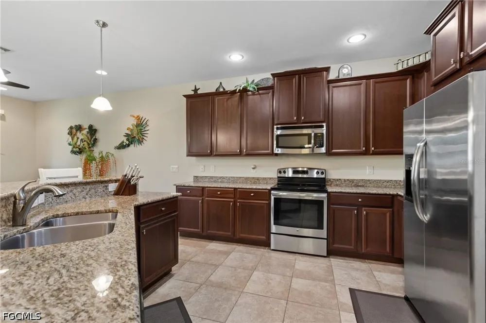 Seaside Key Court North Fort Myers, FL 33903