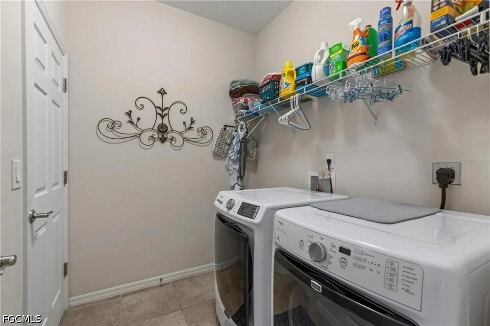 Seaside Key Court North Fort Myers, FL 33903