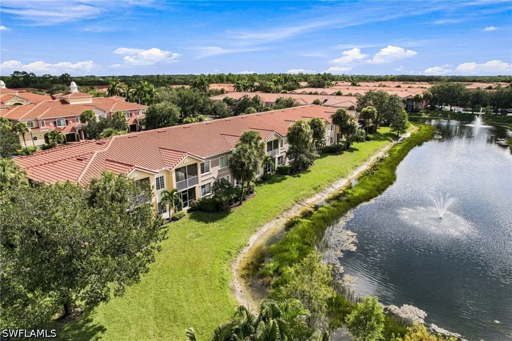Estero Gardens Circle #207 Estero, FL 33928
