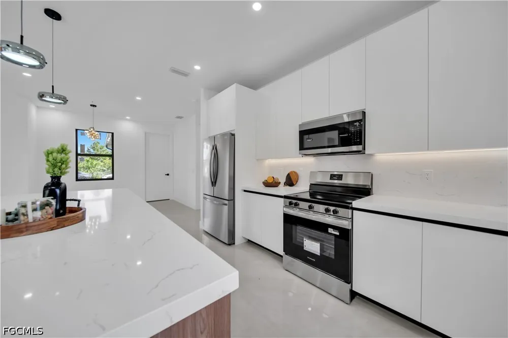 33RD STREET W Lehigh Acres, FL 33971