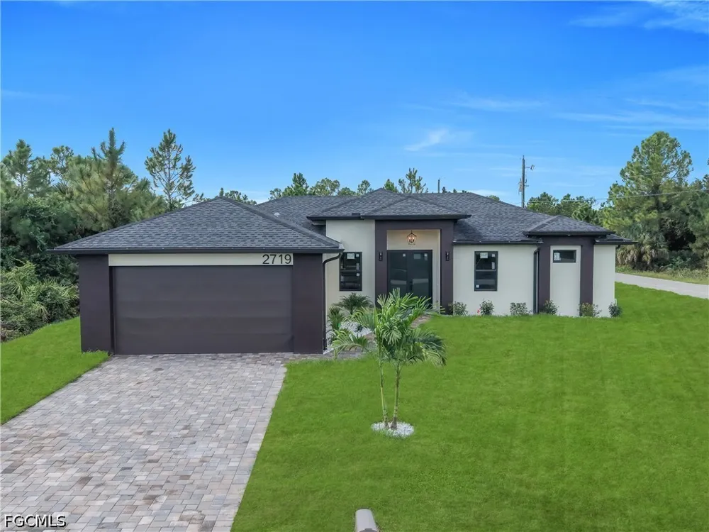 33RD STREET W Lehigh Acres, FL 33971