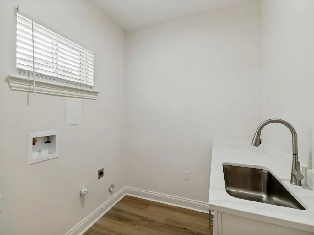 2650 Southland Street Dallas, TX 75215