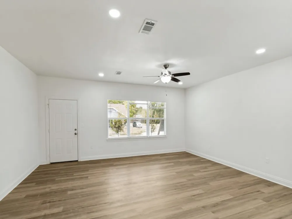 2650 Southland Street Dallas, TX 75215
