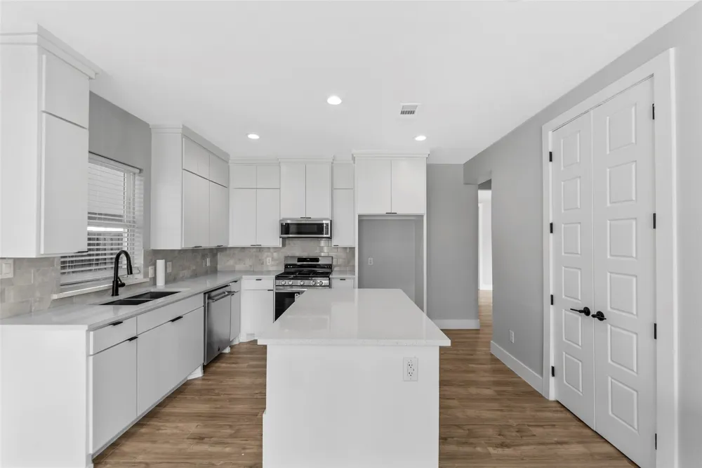 1510 S Lindsay Gainesville, TX 76240