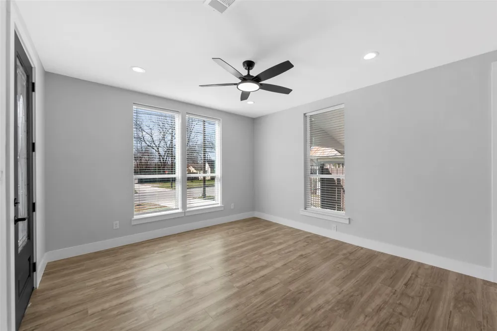 1510 S Lindsay Gainesville, TX 76240