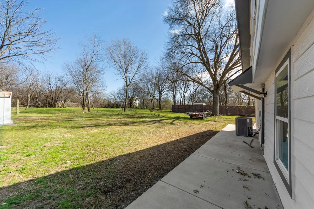 1510 S Lindsay Gainesville, TX 76240