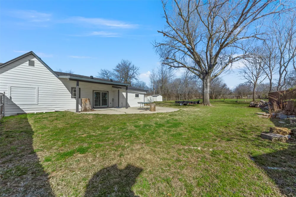 1510 S Lindsay Gainesville, TX 76240