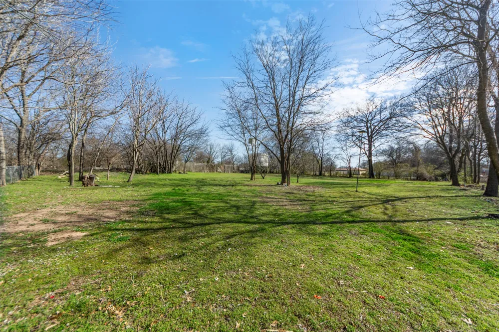1510 S Lindsay Gainesville, TX 76240