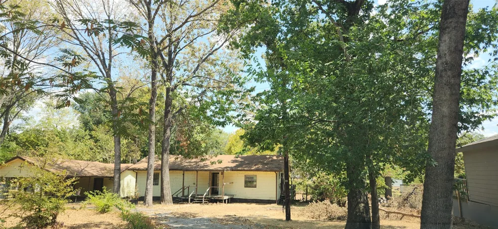 6184 Cherokee Trail Mabank, TX 75156