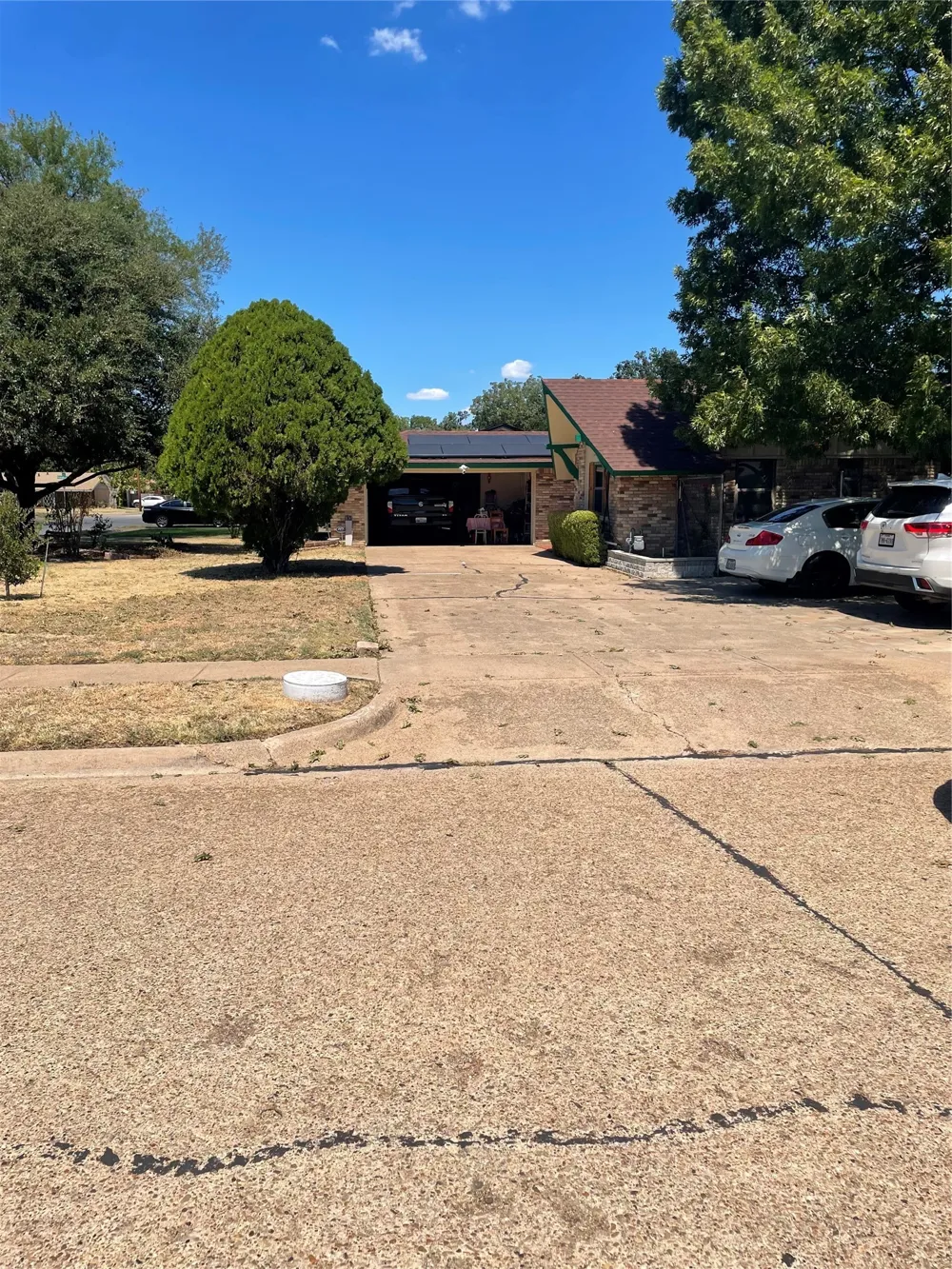 1130 Glenwick Lane Irving, TX 75060