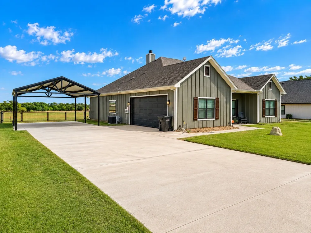 920 Kite Road Mineral Wells, TX 76067