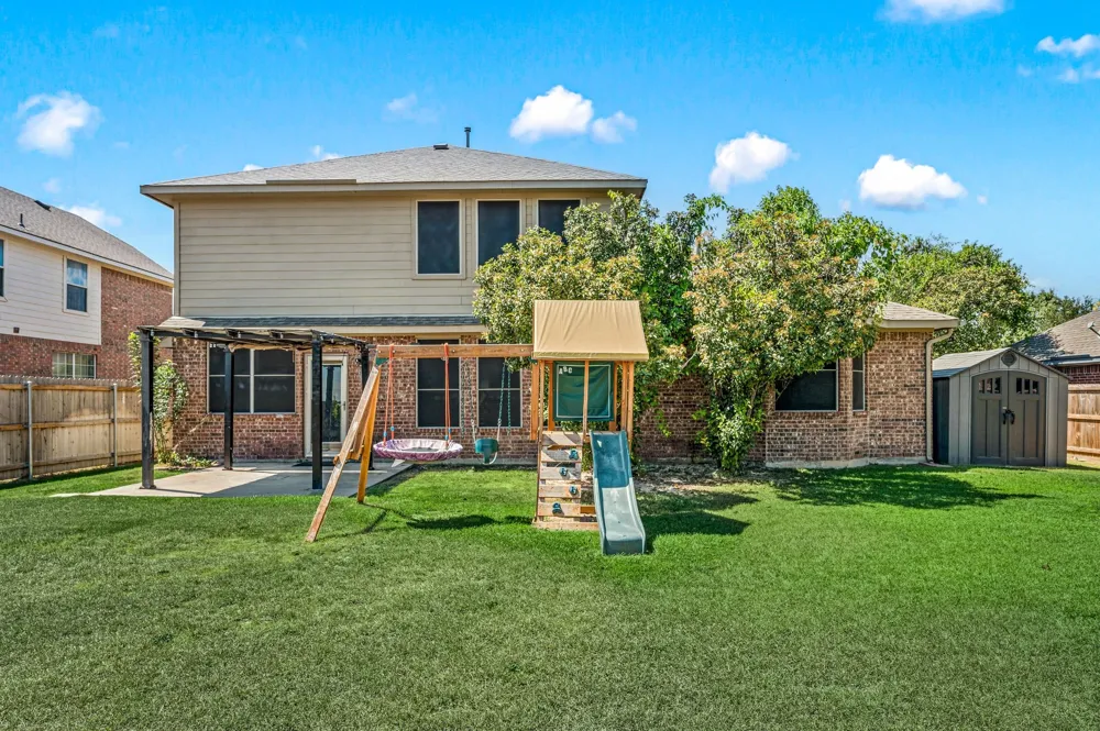 1417 White Ash Street Saginaw, TX 76131