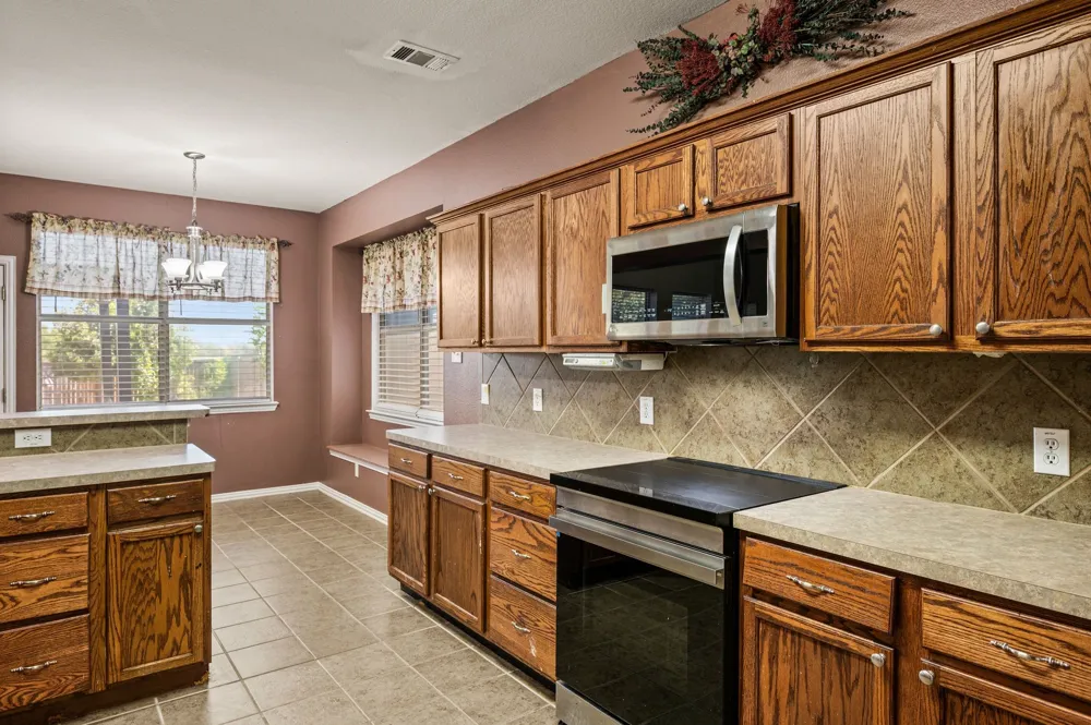 1417 White Ash Street Saginaw, TX 76131
