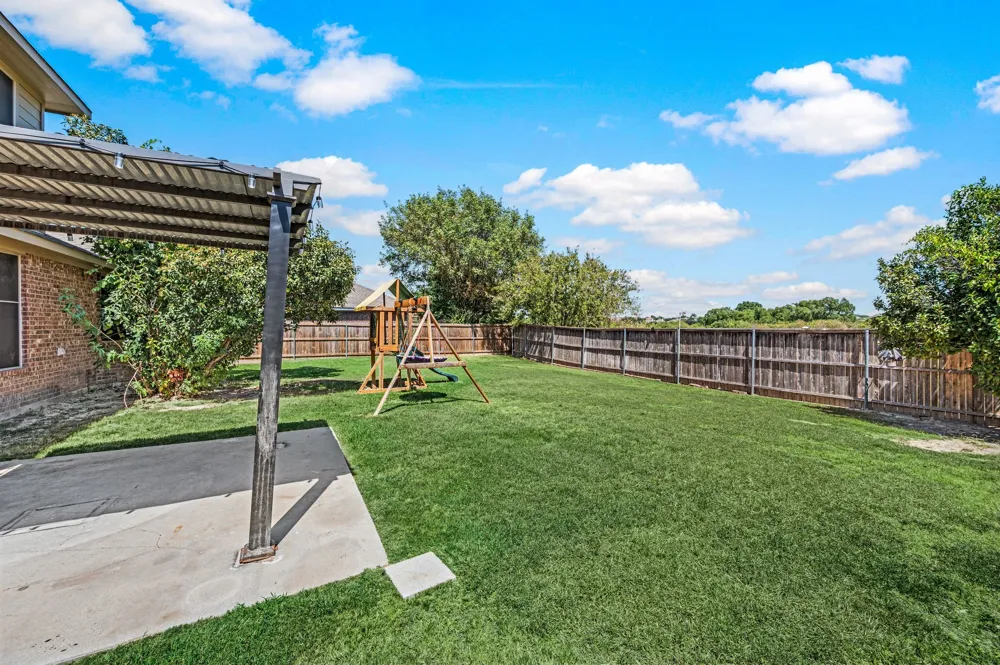 1417 White Ash Street Saginaw, TX 76131