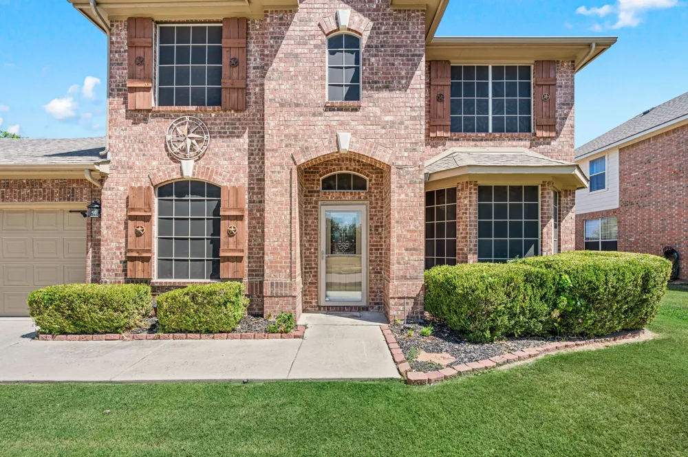 1417 White Ash Street Saginaw, TX 76131