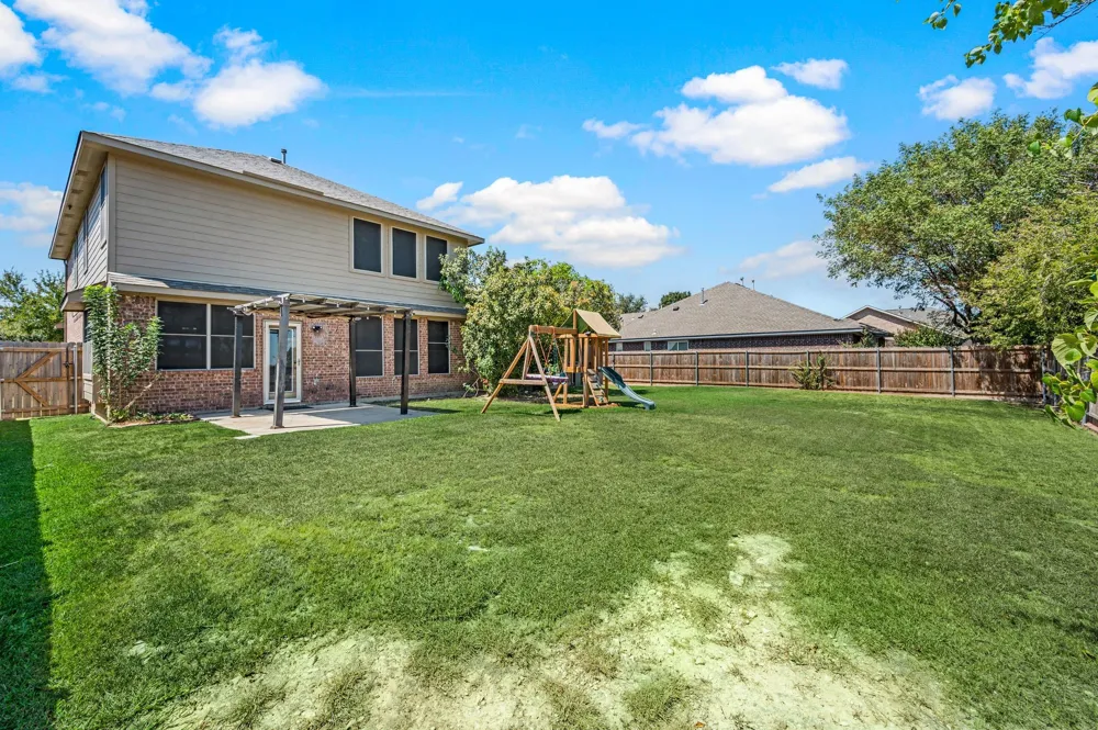 1417 White Ash Street Saginaw, TX 76131