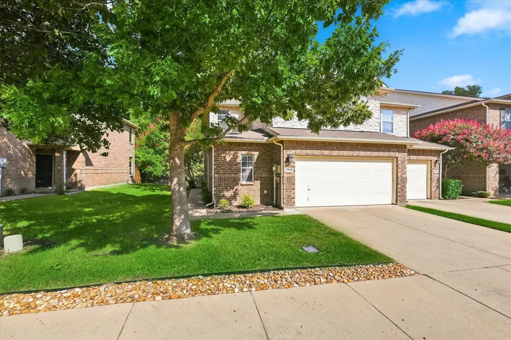 2929 Muirfield Drive Lewisville, TX 75067