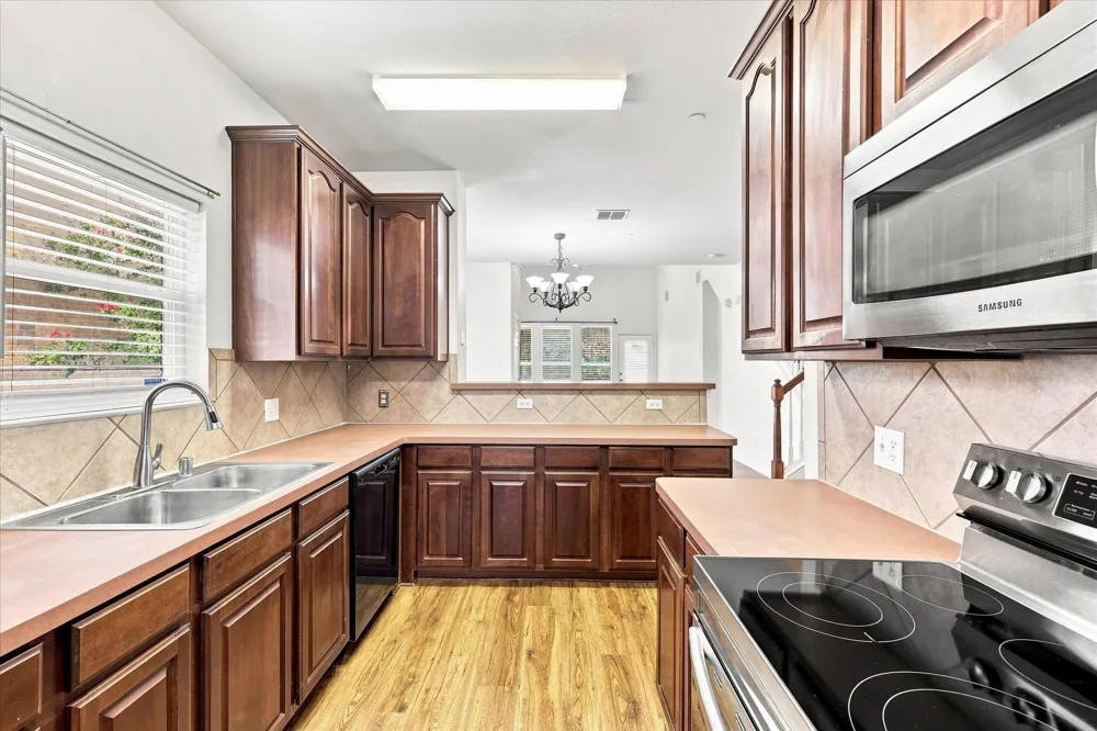 2929 Muirfield Drive Lewisville, TX 75067