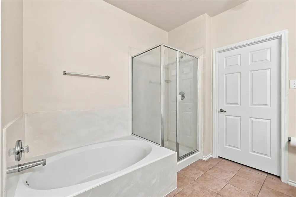 2929 Muirfield Drive Lewisville, TX 75067