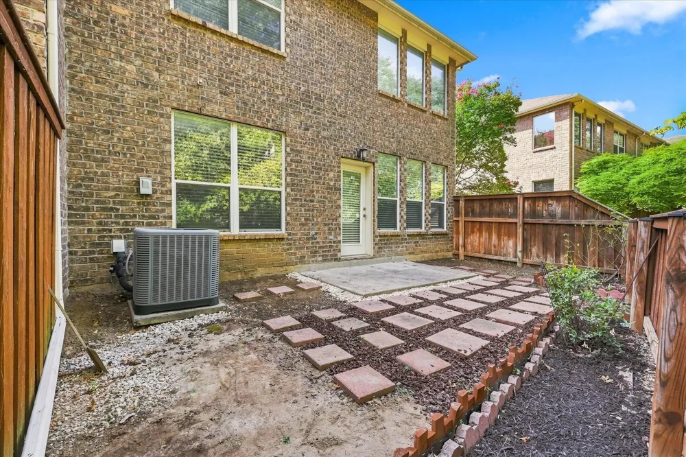 2929 Muirfield Drive Lewisville, TX 75067
